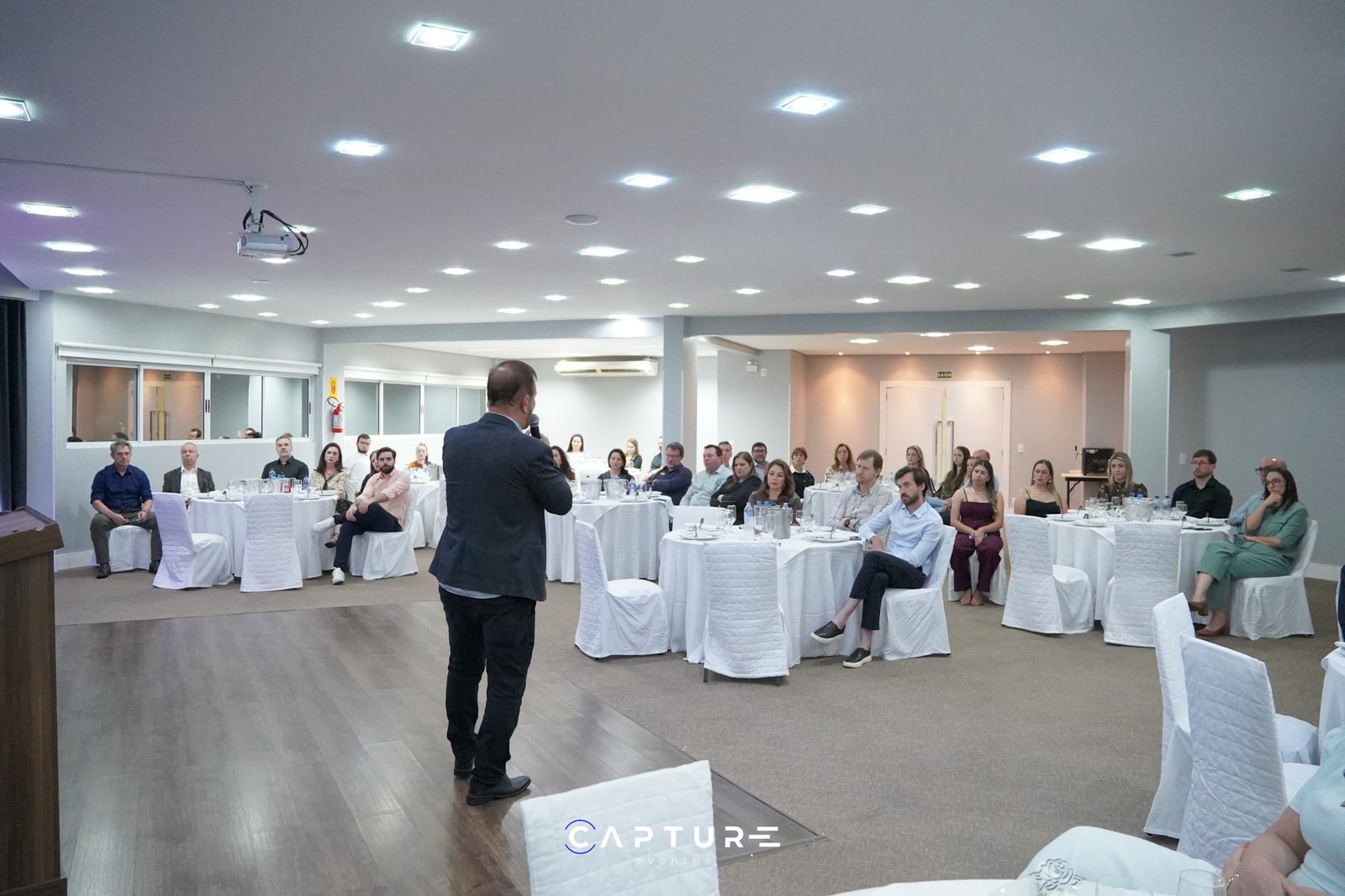 Primeiro  Jantar empresarial