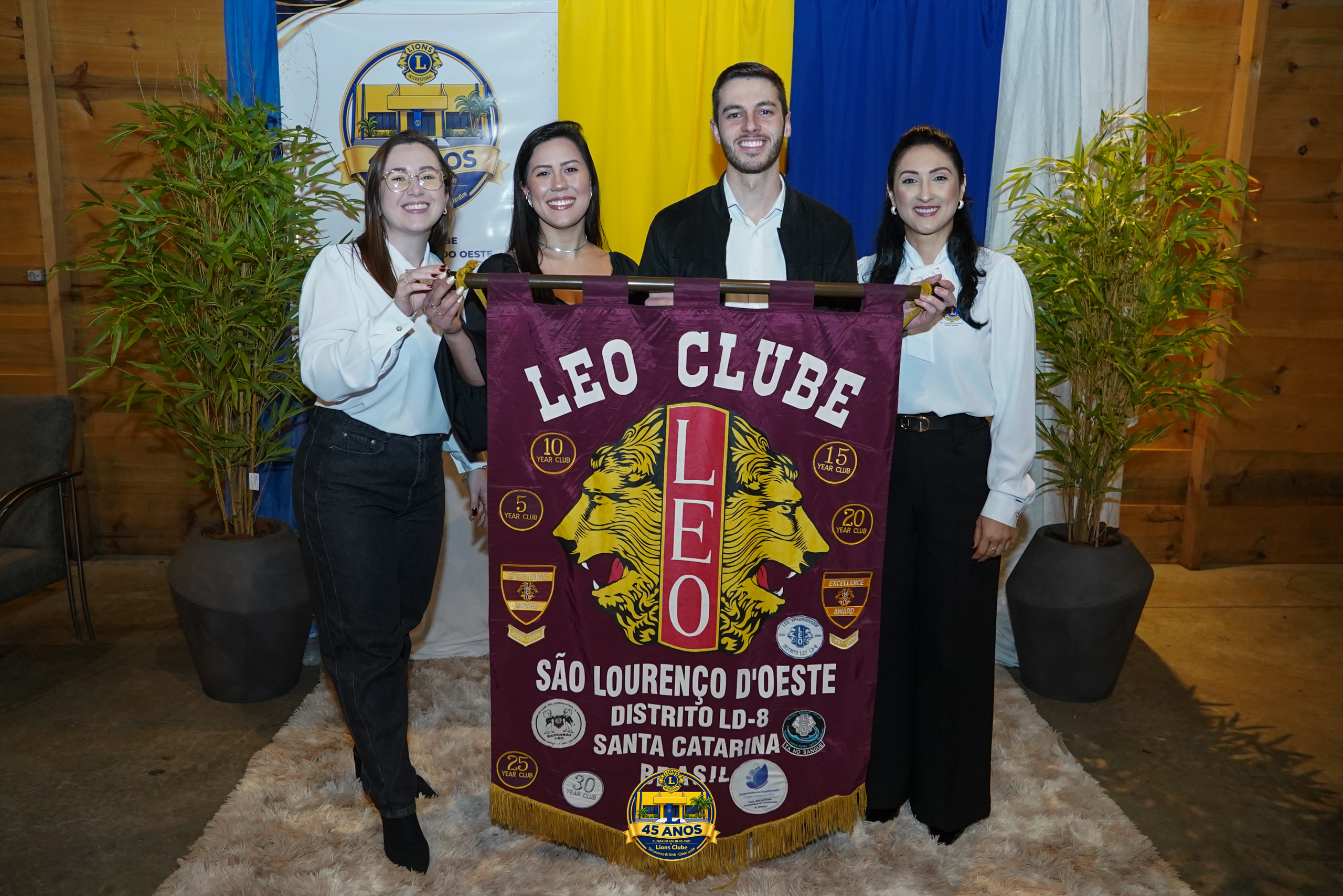 45 ANOS (183)