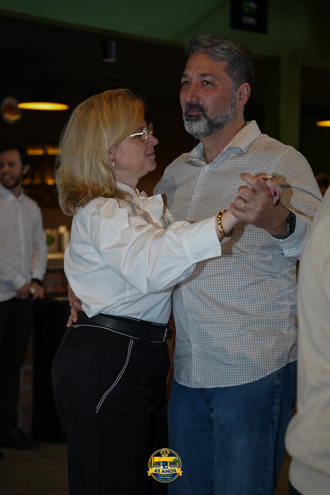 45 ANOS (206)