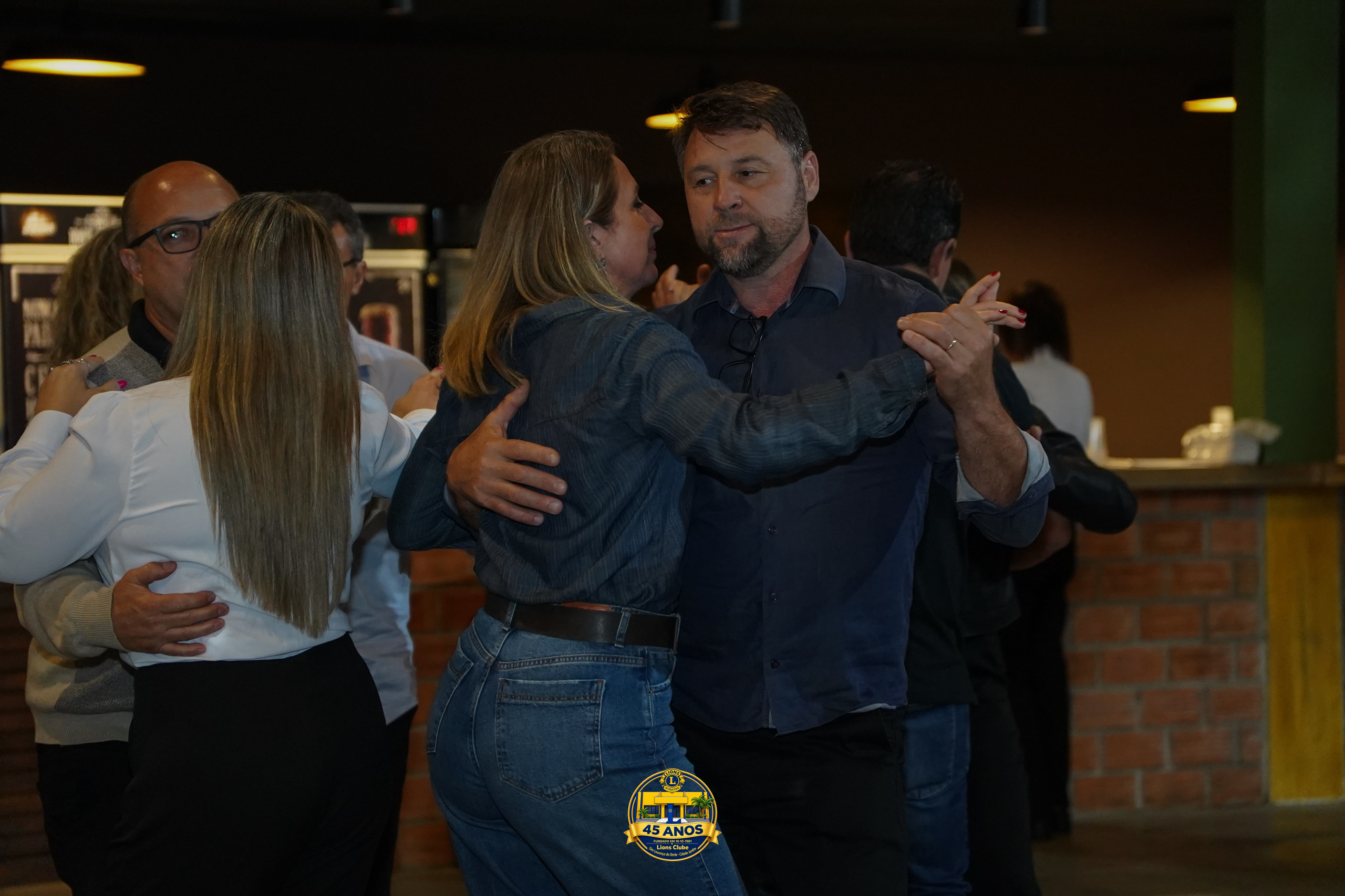 45 ANOS (252)