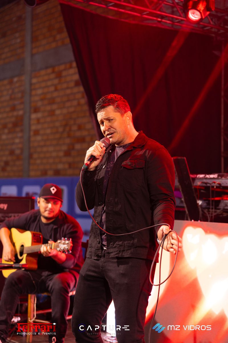 324A8035